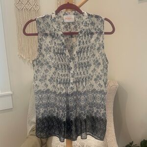 Moon Ivory Blue Floral Sleeveless Blouse Women’s M
